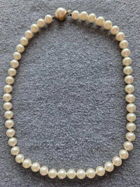 Majorica 17” Pearl Necklace Gold Plated Clasp